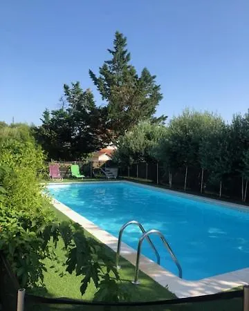 Avec Piscine